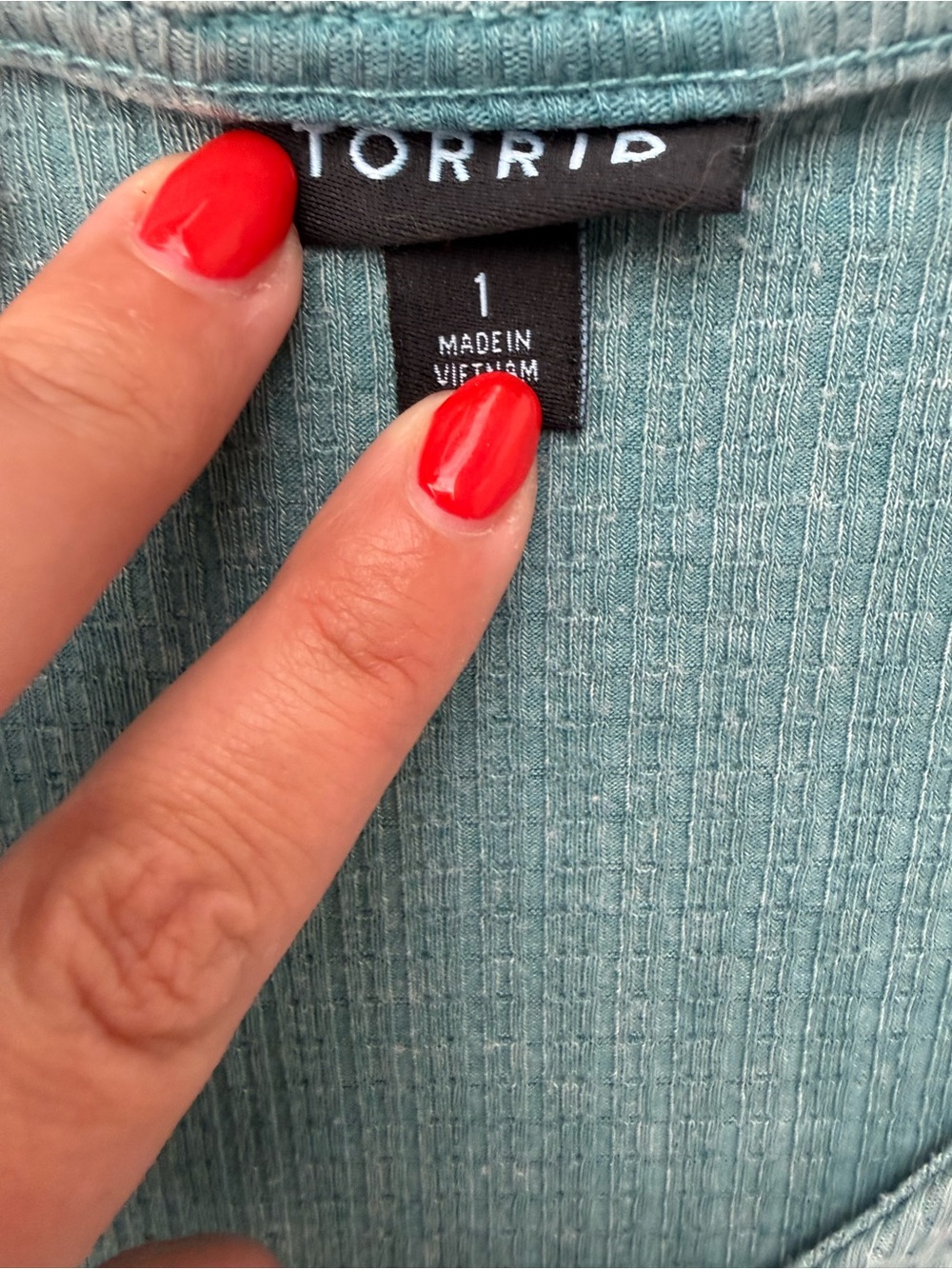 torrid Teal Ribbed Button-Front Tank with Pintuck Detail - Picture 2 of 3